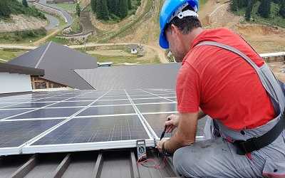 technician solar panel